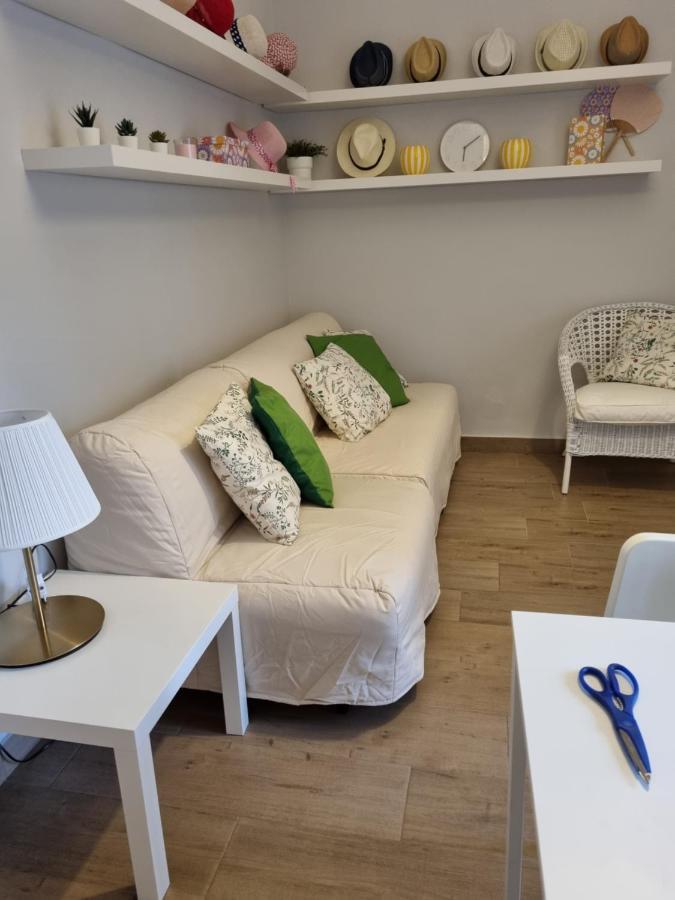 Apartment Happy