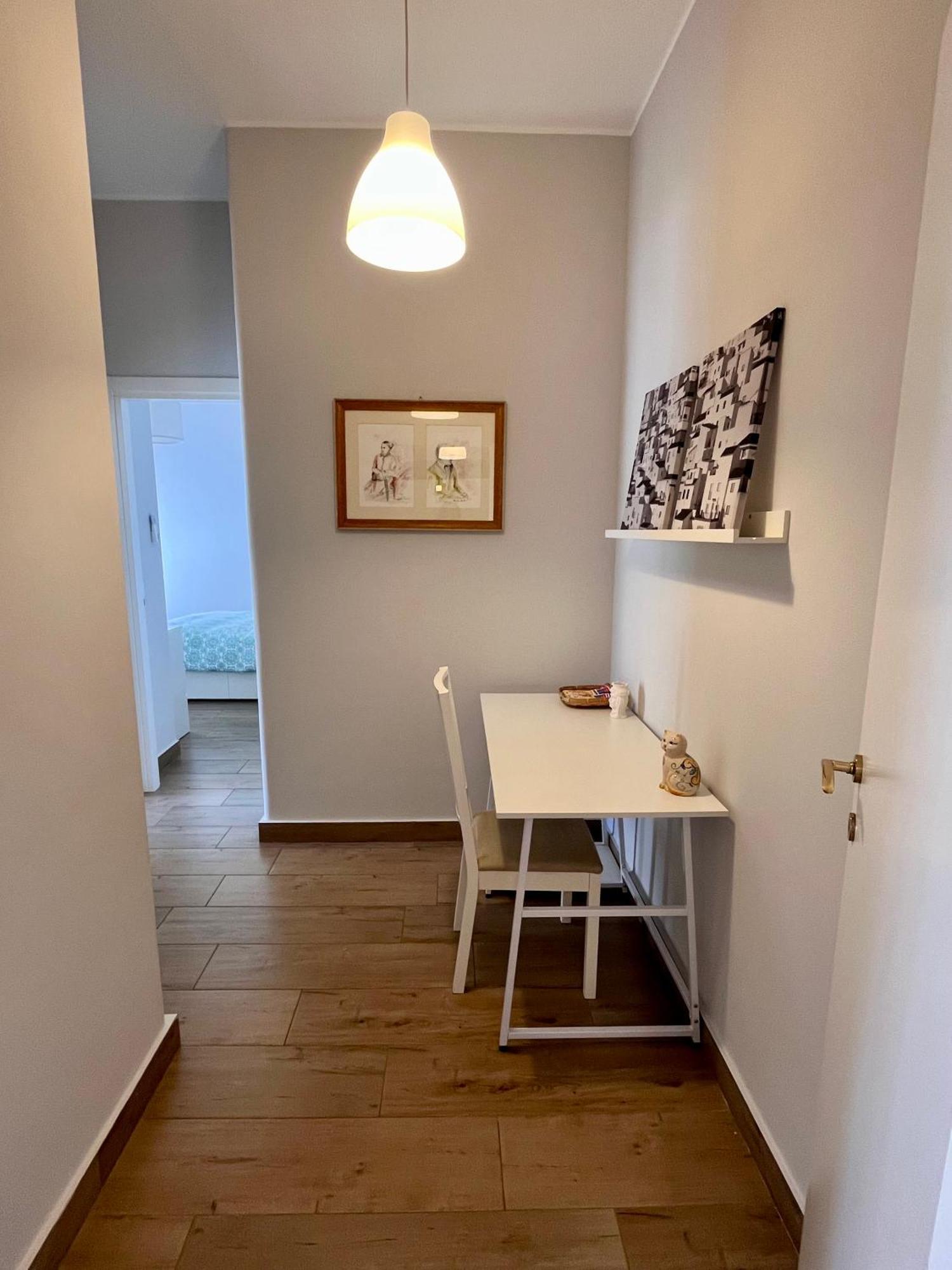 Happy Apartment